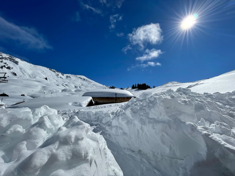 Sonne und Schnee auf der Balisalp. Was will man mehr!